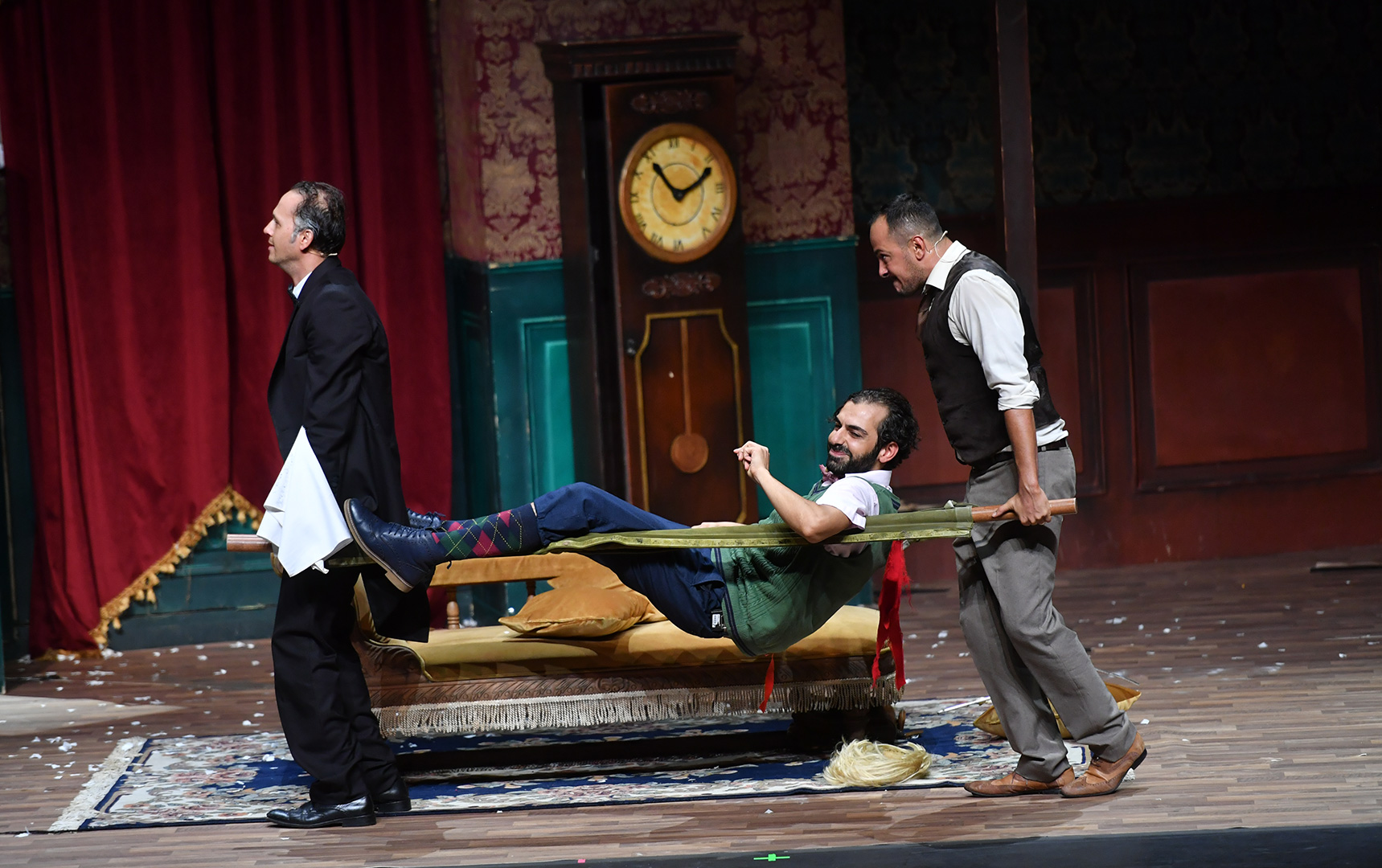The play that goes wrong. The play that goes wrong